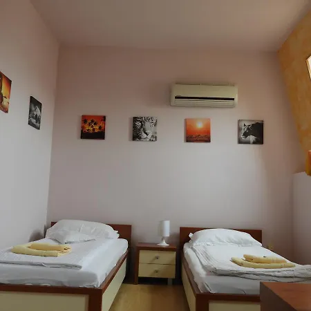 Pensiunea Caramell Hotel 3*